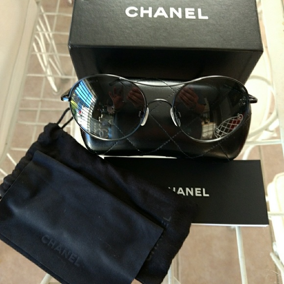 CHANEL Accessories - Authentic 100% Black Chanel Sunglasses